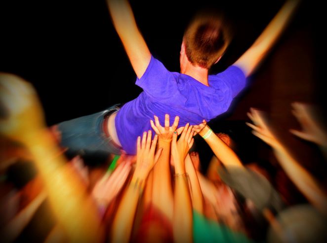 crowd source crowd source